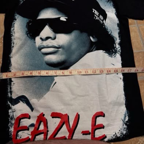 Rare Vintage-Style Eazy-E T-shirt - Single Stitch
- Size Small - Picture 5 of 5